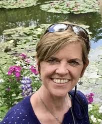 Diane Hynes's Instagram, Twitter & Facebook