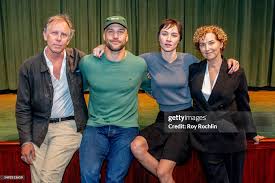 Cast members Bruce McKenzie, Jonathan Higginbotham, Sydney Lemmon and...  News Photo