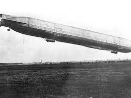 When the war started in 1914, the german armed forces had several zeppelins, each capable of travelling at about 85mph and carrying up to two tonnes of bombs. London S First Zeppelin Raid 9 Surprising Facts Historyextra