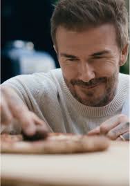 Fai come David Beckham questa Pasqua, approfitta del sapore autentico a  legna grazie al Barbecue elettrico Ninja Woodfire. Dimentica il gas e il  carbone: con 7 funzioni in 1,ti puoi godere una cottura ...