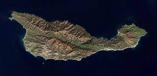 Exploring & hiking on santa cruz islandthis video shows you how to explore santa cruz island on channel islands national park. Santa Cruz Island Wikipedia