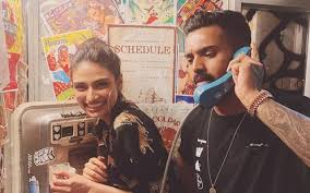 Click one of them for view details. Athiya Shetty S Dad Suniel Shetty Reacts To Kl Rahul S Instagram Post With Daughter
