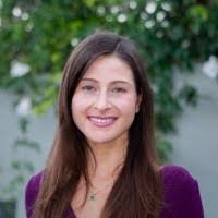 Jennifer Gebhardt's Instagram, Twitter & Facebook