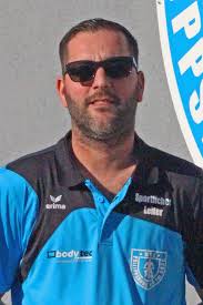 Hallo Motoballfans Den Montag nutzen wir heute um euch unseren Sportleiter  Marco Hambsch vorzustellen. Marco kam durch seinen Sohn zum MSC  Philippsburg. Sein Engagement brachte ihn dann in die Position als  Sportleiter.