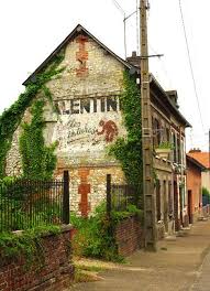 Publicit Murale Peinte Valentine Photimages D Hier Et D Illustration De Maison Parement Mural Peinture Murale