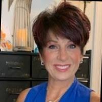 30+ perfiles de «Veronica Malone»