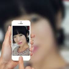 게다가 김경숙 교수는 2016년부터 신산업융합대학장을 맡았는데, 공교롭게도 그 후 정유라의 학사관리 특혜 의혹이 집중적으로 불거진 수업을 개설한 체육과학부와 의류산업학과가 모두 신산업융합대학. ê¹€ê²½ìˆ™ Boreng200223 Twitter