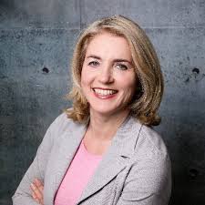 Karin Schwenk (@KarinSchwenk)