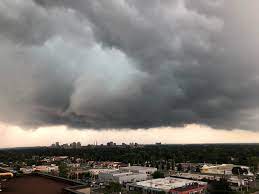 So are tornadoes a rare occurrence in the uk? Incredible Images Show Tornado Warned Storm Over London Ont Ctv News