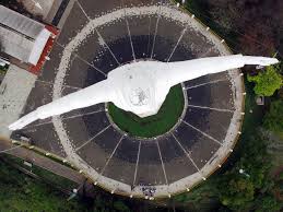 2.2 presentación de la estatua de cristo rey. Cristo Rey Cali Colombia Mapio Net