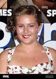 Nikki Boles's Instagram, Twitter & Facebook