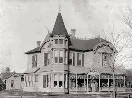 Valentine Miller Residence 415 N Franklin Kirksville Missouri 1897 Valentine Margaret Class Miller S Impressive Home Remod Victorian Homes Old House Dreams Victorian Architecture