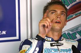 Leon Camier bekommt Werks-Aprilia