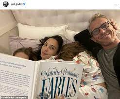 10,934,368 likes · 590,317 talking about this. Die Schauspielerin Gal Gadot Von Wonder Woman Verrat Dass Sie Mit Ihrem Dritten Kind Schwanger Ist Nach Welt