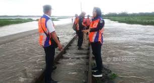 Phc people missed to let you in! Bencana Jateng Brebes Tegal Banjir Perjalanan Ka Terhambat