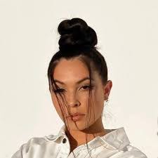 Natalie Echols's Instagram, Twitter & Facebook