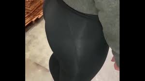 Public Vpl Shopping Huge Ass Milf - XNXX.COM