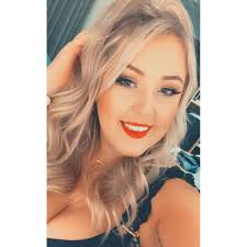 Meet Renee! As our new TEAM LEADER of merivale Renee is moving up the ranks  in the company! Renee started her training when she was 19, joining the  program at Ruben Blades,