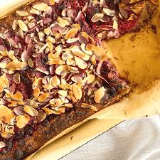 Köstlicher und saftiger veganer karottenkuchen. Low Carb Zuckerfreier Veganer Himbeer Mandel Kuchen Carina Kocht