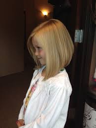 25 Belles Coupes Pour Petites Filles Coupe Cheveux Petite Fille Coupe Cheveux Fillette Coupe De Cheveux