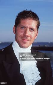 1,365 Robin Ellis Stock Photos, High-Res Pictures, and Images