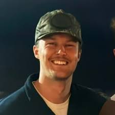 Bryce Bullock (@brycebullock)