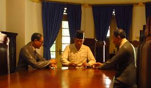 Proklamasi kemerdekaan indonesia dilaksanakan pada hari jumat, 17 agustus 1945 tahun masehi, atau tanggal 17 agustus 2605 menurut tahun jepang, yang dibacakan oleh soekarno dengan didampingi oleh drs. Sejarah Perumusan Teks Proklamasi Kemerdekaan Republik Indonesia Ilmu Pengetahuan Dasar