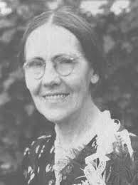 Cora Ballard's Instagram, Twitter & Facebook