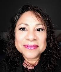 Good Morning, Beautifuls!! I can't believe it's already July!! For this  month, we are going to play What Am I. I will give you 3 clues and you tell  me what it