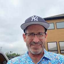 🚨ON SCENE & UNDER CONTROL 🚨 Engine 2 & Engine 4 are