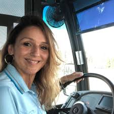 Merci! 💙] Ce samedi 18 mars, ce sera la Journée de reconnaissance des  chauffeuses, chauffeurs de bus et opératrices, opérateurs de métro! Cette  journée célébrée par plusieurs sociétés de transport en Amérique