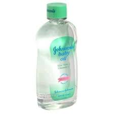 Johnson Johnson Johnsons Baby Oil With Aloe Vera Vitamin E By Johnson Johnson Reviews 2021