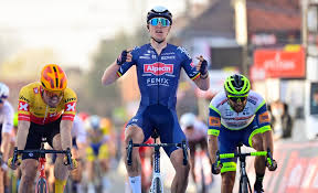Regarder cyclisme / le samyn. Mbnxycwfblyecm