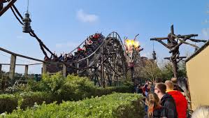 In amerika kann man eine ausnahmegenehmigung beantragen, zum beispiel aus religiösen gründen. So War Der Saisonstart 2021 Im Heide Park Mit Corona Regeln
