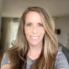 Pamela Downey's Instagram, Twitter & Facebook