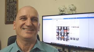 Expat brings people together while keeping a distance