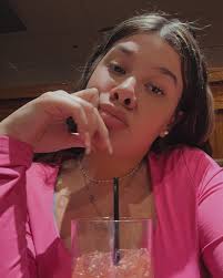 Chloe Hatfield (@chloe_offical1) • Instagram photos and videos