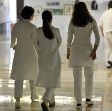 23 milijonov evrov za pripravništva in specializacije zdravnikov - Svet24.si