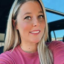 Is anyone giving away a queen size headboard?