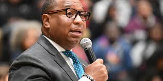 Memphis Math Teacher Nathan Kirsch Wins TN Award » Photos