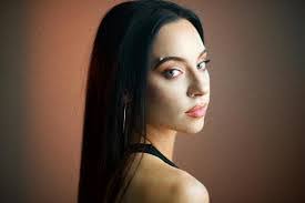 Zoe Magee's Instagram, Twitter & Facebook