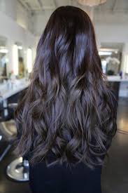 In addition to hair thickness, texture impacts how layers will look. Wavy Hairstyles Best Cuts And Styles For Long Naturally Wavy Hair The Skincare Edit