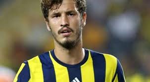 Henüz 18 yaşında fenerbahçe formasını giymenin gururunu yaşadım. Salih Ucan Fenerbahce Ye Veda Etti