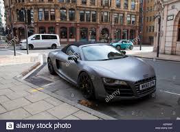 Shop audi a8 replacement floor mats. Audi R8 V10 Spyder In Matt Grau Auf St Pauls Strasse In Der Stadt Leeds West Yorkshire England Geparkt Stockfotografie Alamy