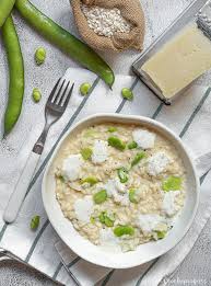 Maybe you would like to learn more about one of these? Il Risotto Fave E Pecorino E Uno Squisito Primo Piatto Della Tradizione Rustica Del Nostro Paese In Particolare Del Lazio Cibo Etnico Idee Alimentari Ricette