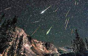 Grundvoraussetzung hierfür ist, dass die erde die bahn des. Beeindruckender Meteoritenschauer Uber Sudamerika Latinapress Nachrichten