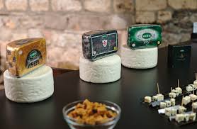 5 fois médaillés d'or au c.g.a de paris pour ses fromages. A Perfect Day In Roquefort Hiking Visiting The Cellars And Cheese Tasting