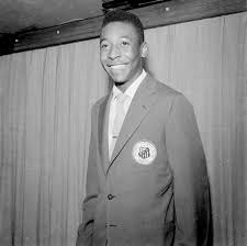 Brazilian | #10 3x world cup champion leading goal scorer of all time (1,283) fifa football player of the century global ambassador and humanitarian www.pele10.org. Pele On Twitter I Always Tried To Send This Message As Football Player And As A Man One Of My Greatest Pride Was To Have Stopped A War In Nigeria In 1969