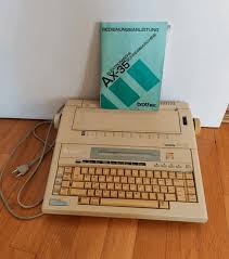 types of typewriters from mechanical to digital