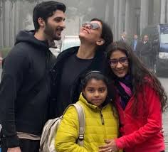 Sushmita sen was born in a bengali baidya family on 19 november 1975 (age: Sushmita Sen Wiki Age Facts Height Birthday Husband Family Children Birthday Size Bio Factmandu